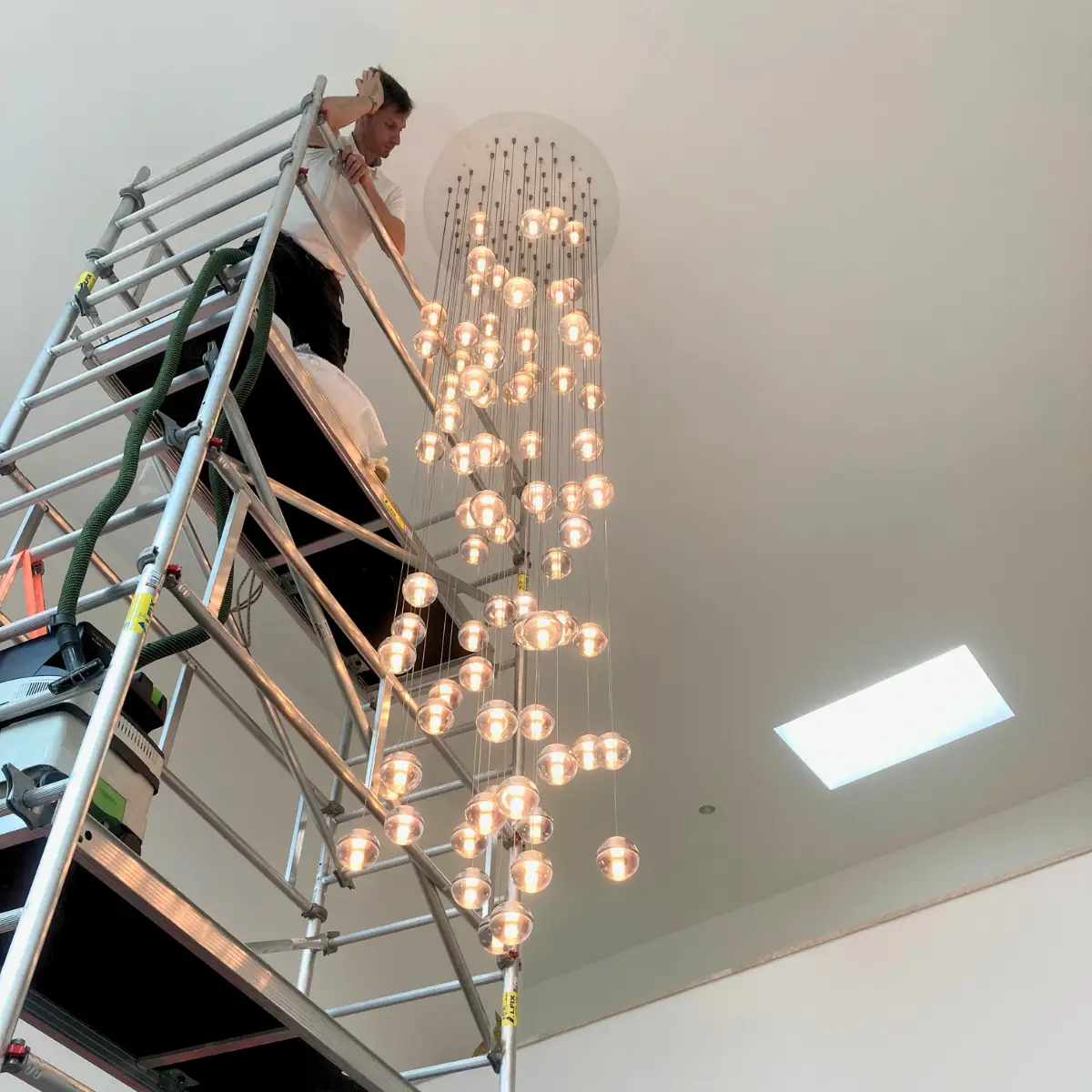 Erneuerung Elektroinstallation Mehrfamilienhaus
